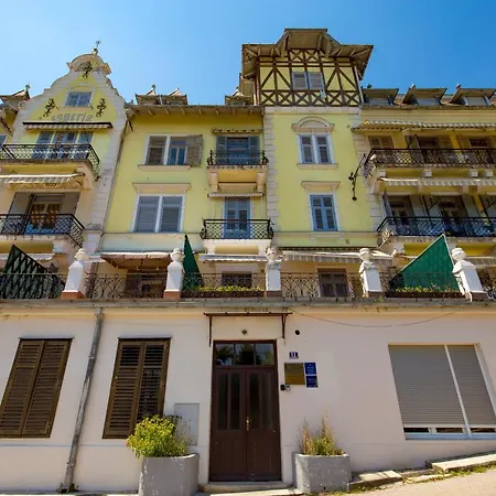 アパート Rhea Exclusive *