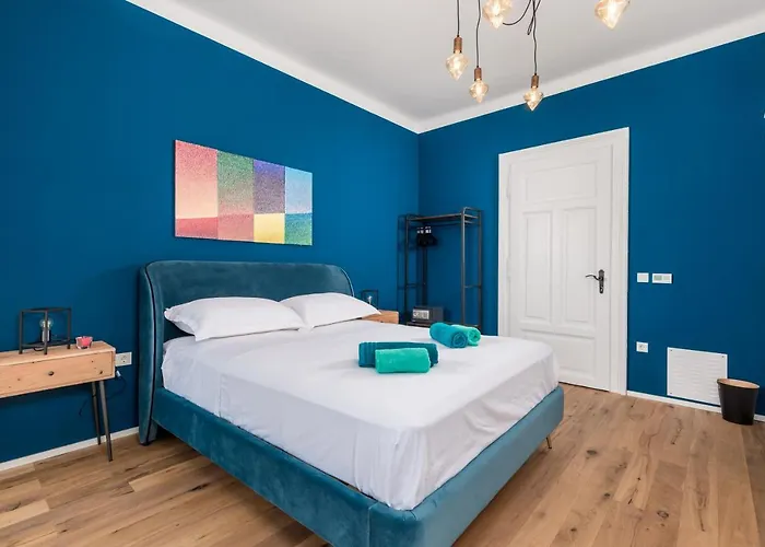 Rhea Exclusive Abbazia